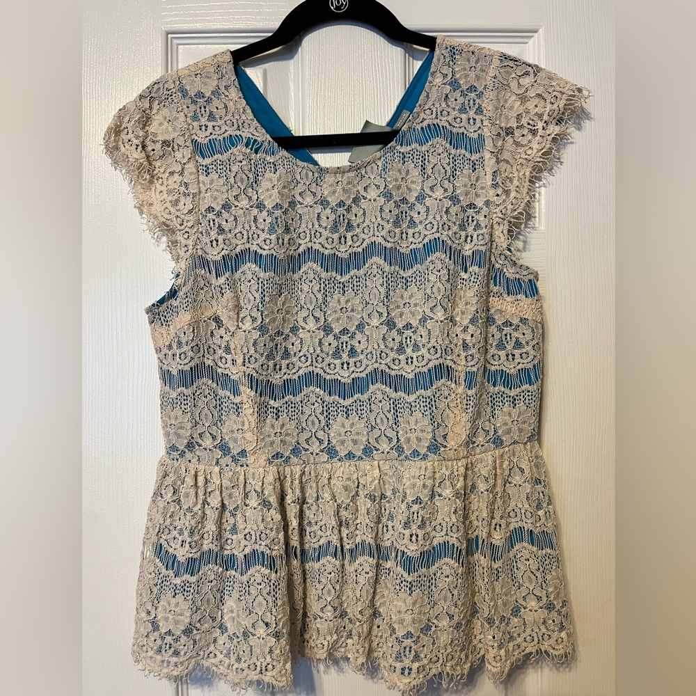Anthropologie Maeve lace peplum top medium